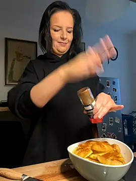 Off  Melonenmandy online show from 10/08/25, 03:46