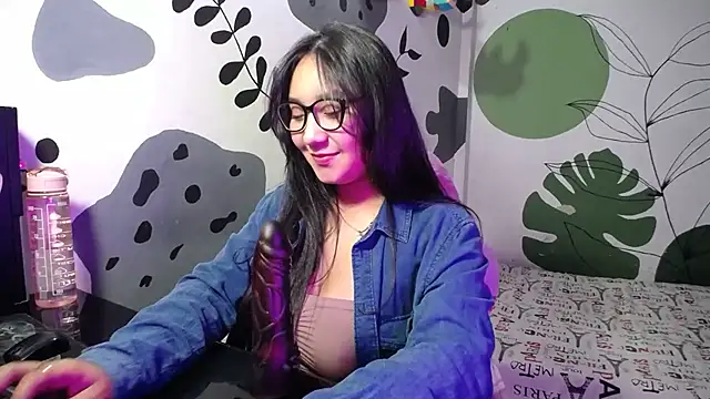 Snapshot of Anny_Angelic chatting on 09/27/25, 04:51 Anny Angelic online show from 09/27/25, 04:51