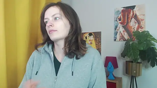 juicyNadine online show from 11/17/25, 05:44