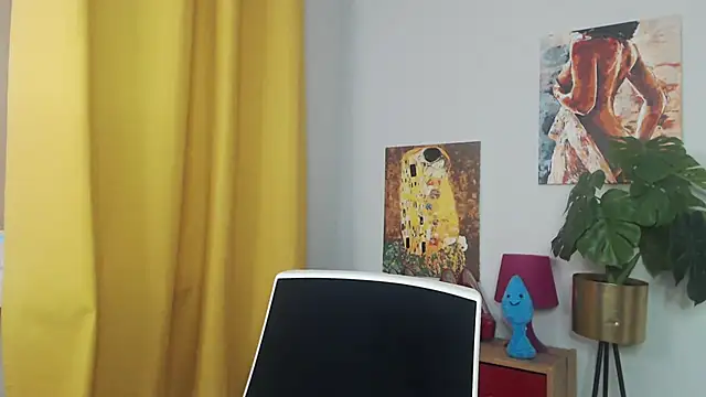 juicyNadine online show from 11/05/25, 05:43