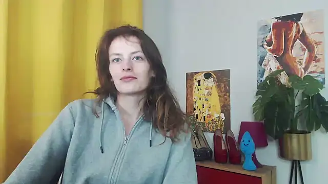 juicyNadine online show from 09/24/25, 04:41