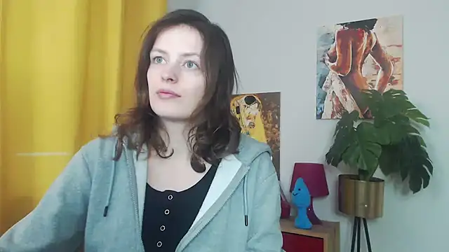 juicyNadine online show from 11/16/25, 07:24