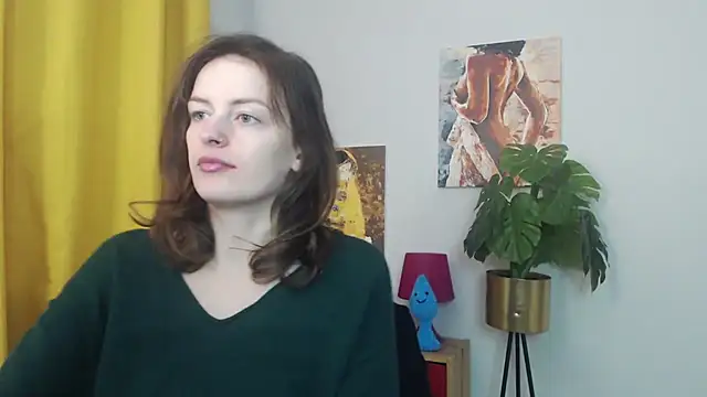 juicyNadine online show from 11/26/25, 05:51