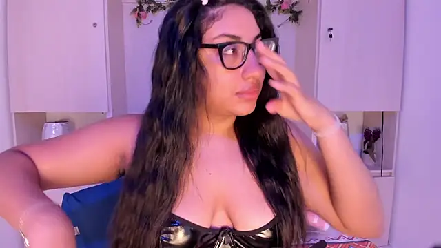 Snapshot of CANDYGABYY chatting on 06/23/26, 07:34 CANDYGABYY online show from 06/23/26, 07:34