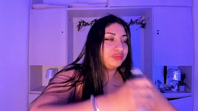 Snapshot of CANDYGABYY chatting on 06/08/26, 08:09 CANDYGABYY online show from 06/08/26, 08:09
