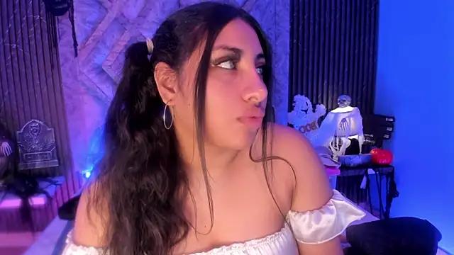 CANDYGABYY online show from 10/30/25, 04:11