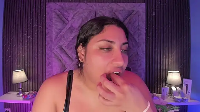 CANDYGABYY online show from 11/23/25, 04:11