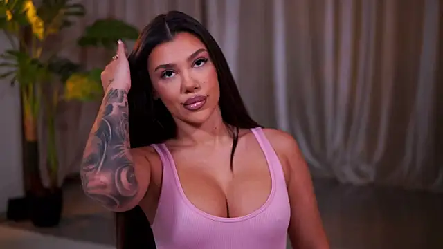 NatyDesiree online show from 05/26/26, 07:23