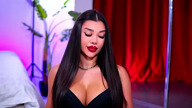 NatyDesiree online show from 11/01/25, 10:20