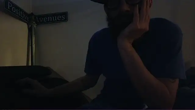 Snapshot of pantslesstraveler_plt chatting on 01/27/25, 04:22 pantslesstraveler plt online show from 01/27/25, 04:22