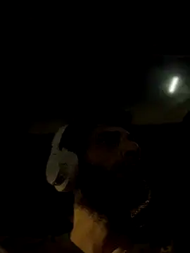 Snapshot of pantslesstraveler_plt chatting on 09/27/25, 07:14 pantslesstraveler plt online show from 09/27/25, 07:14