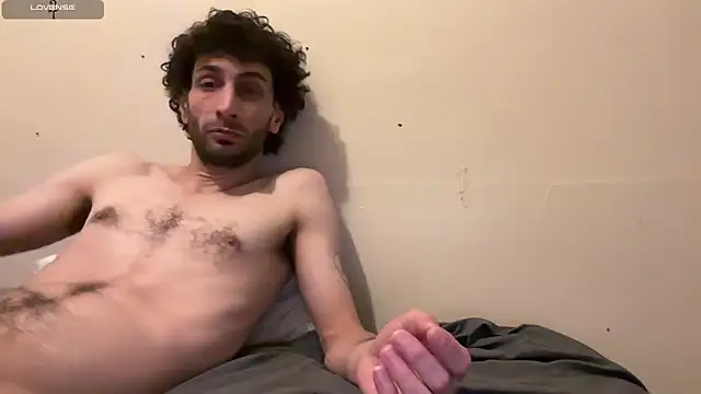 Snapshot of pantslesstraveler_plt chatting on 11/14/25, 07:01 pantslesstraveler plt online show from 11/14/25, 07:01