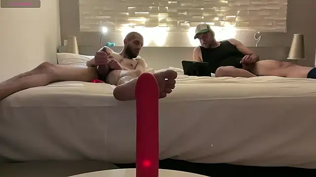 Snapshot of pantslesstraveler_plt chatting on 01/08/26, 07:47 pantslesstraveler plt online show from 01/08/26, 07:47