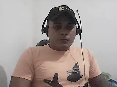 SaucyAffair0 online show from 01/05/25, 12:09