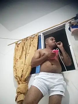 SaucyAffair0 online show from 04/07/26, 03:41