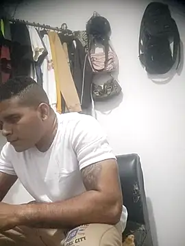 SaucyAffair0 online show from 03/11/26, 01:10