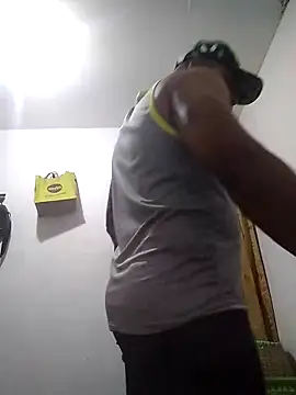 SaucyAffair0 online show from 03/13/25, 04:49