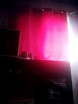 SaucyAffair0 online show from 04/01/26, 01:01