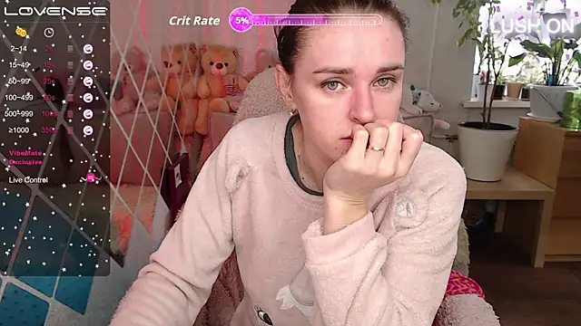 Snapshot of Bella__Swoon chatting on 09/21/25, 03:44 Bella Swoon online show from 09/21/25, 03:44