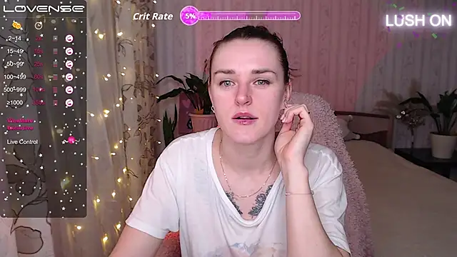 Bella  Swoon online show from 12/21/25, 02:35