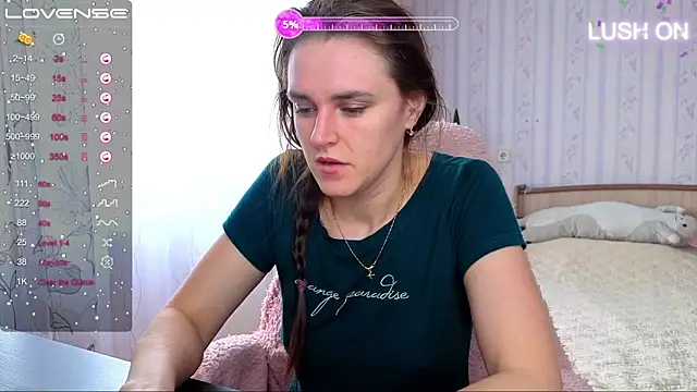 Snapshot of Bella__Swoon chatting on 03/30/26, 04:25 Bella Swoon online show from 03/30/26, 04:25
