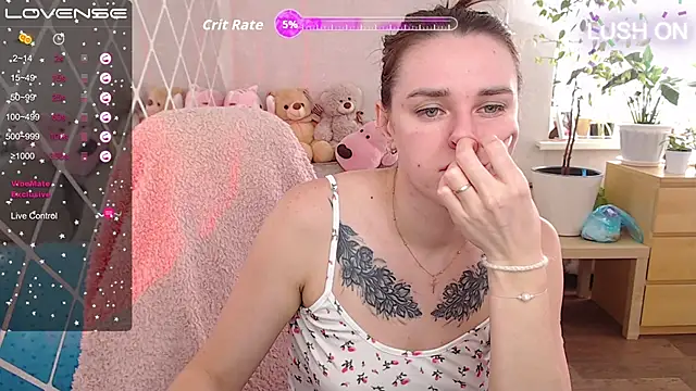 Bella  Swoon online show from 10/24/25, 05:39