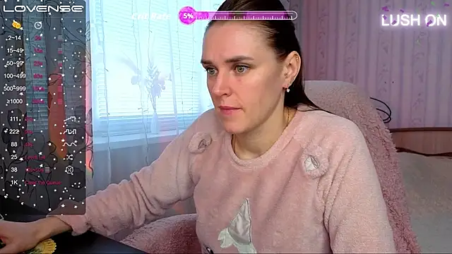 Snapshot of Bella__Swoon chatting on 03/06/26, 04:07 Bella Swoon online show from 03/06/26, 04:07