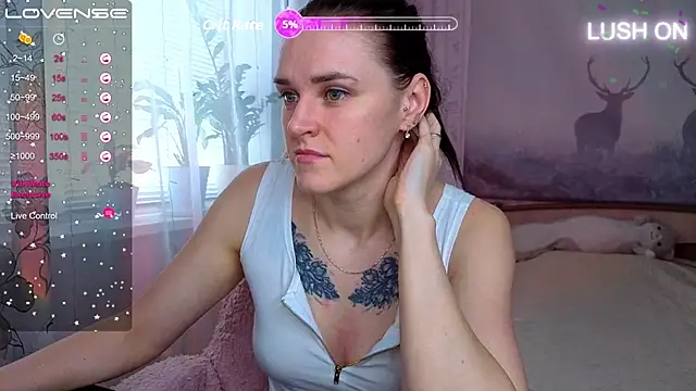 Snapshot of Bella__Swoon chatting on 04/22/26, 05:25 Bella Swoon online show from 04/22/26, 05:25