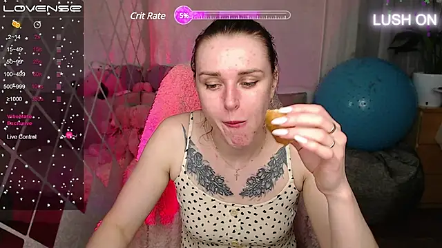 Snapshot of Bella__Swoon chatting on 03/21/25, 01:56 Bella Swoon online show from 03/21/25, 01:56