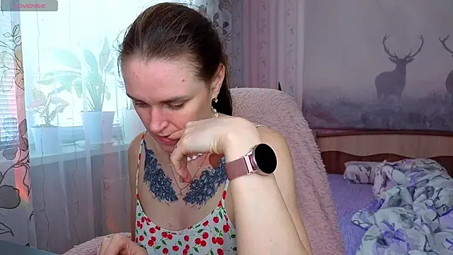 Snapshot of Bella__Swoon chatting on 05/22/26, 05:27 Bella Swoon online show from 05/22/26, 05:27