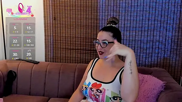 ariana cross online show from 09/14/25, 01:11