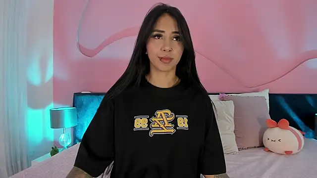 Alaia Manson online show from 10/29/25, 11:53