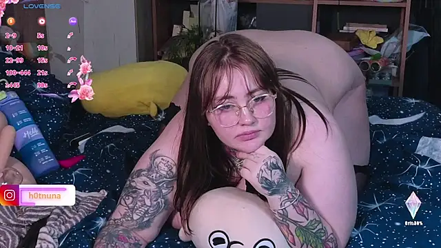 Snapshot of Byeol_Dae_ chatting on 03/04/25, 08:27 Byeol Dae online show from 03/04/25, 08:27