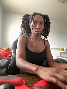 LeyaHoneybuns online show from 09/16/25, 04:41