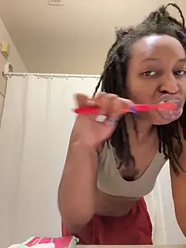 LeyaHoneybuns online show from 01/23/25, 02:23