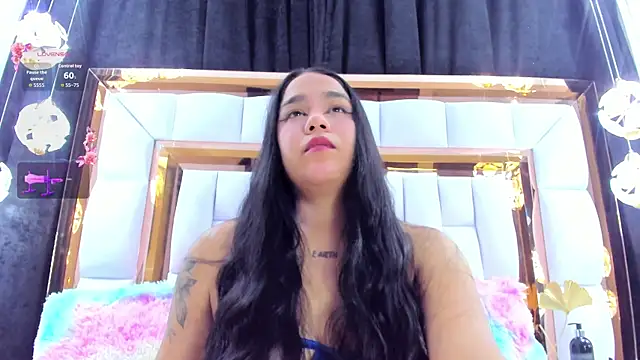 Snapshot of RileySweett chatting on 06/11/26, 12:13 RileySweett online show from 06/11/26, 12:13