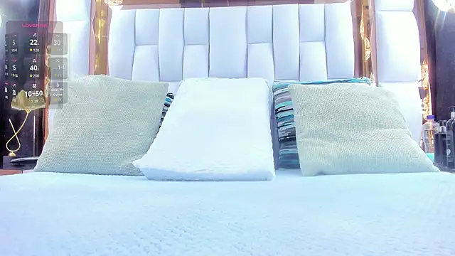 RileySweett online show from 12/17/25, 11:37