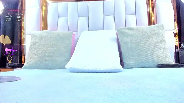 RileySweett online show from 11/29/25, 11:54