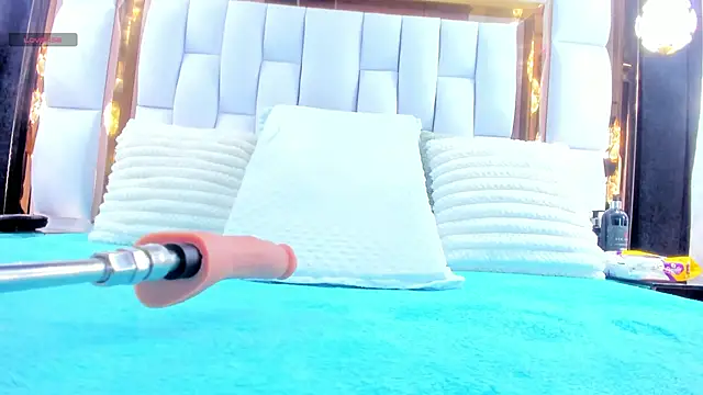 RileySweett online show from 11/01/25, 11:59