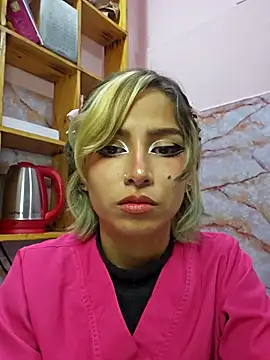 avery fox online show from 03/04/25, 09:32