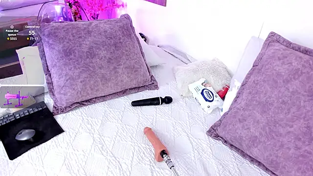 nahomiidasilva  online show from 03/06/26, 05:08