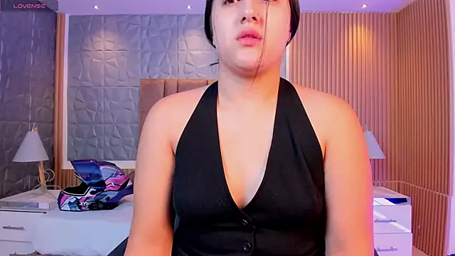Snapshot of paulina_sweett_ chatting on 06/27/26, 11:05 paulina sweett online show from 06/27/26, 11:05