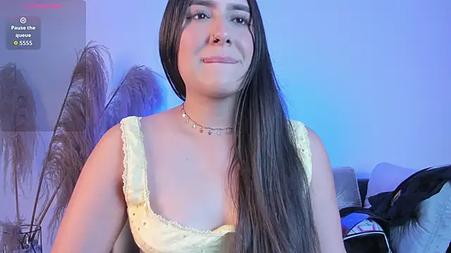 paulina sweett  online show from 12/17/25, 01:27