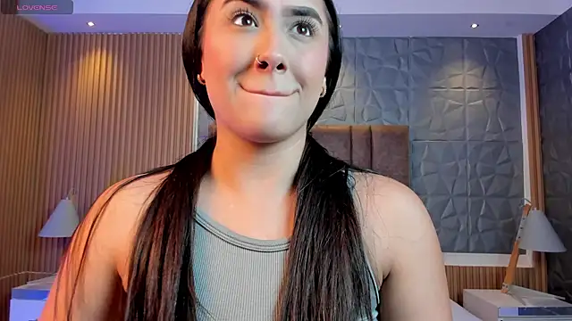 paulina sweett  online show from 12/22/25, 01:33