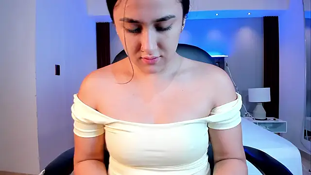 paulina sweett  online show from 02/22/26, 11:23