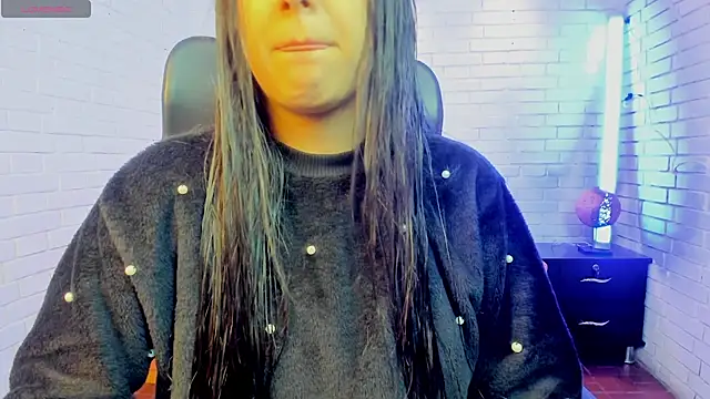 paulina sweett  online show from 03/25/26, 12:26