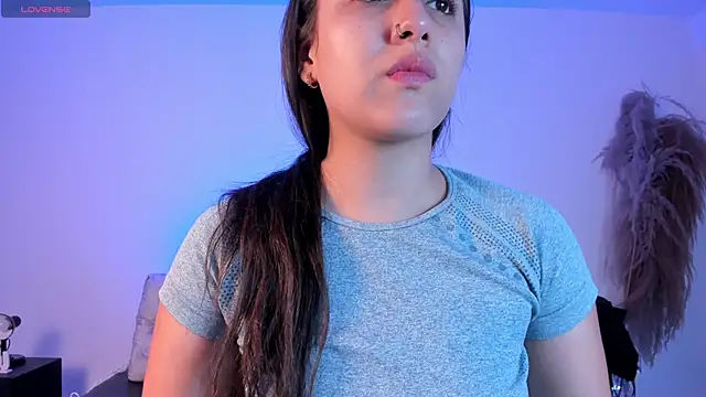 Snapshot of paulina_sweett_ chatting on 09/30/25, 12:33 paulina sweett online show from 09/30/25, 12:33