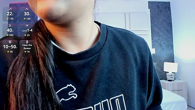 paulina sweett  online show from 04/20/26, 12:30