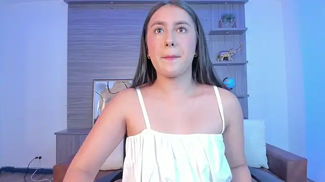Snapshot of paulina_sweett_ chatting on 03/15/25, 12:56 paulina sweett online show from 03/15/25, 12:56