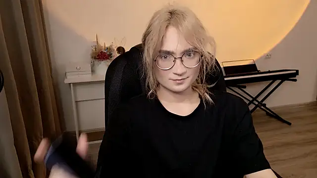 CuteYukiKun online show from 05/05/26, 03:09